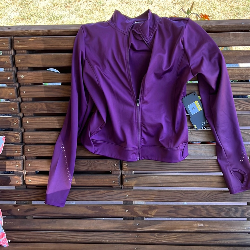 Hind ladies size Medium/tennis,running top reflective top in purple